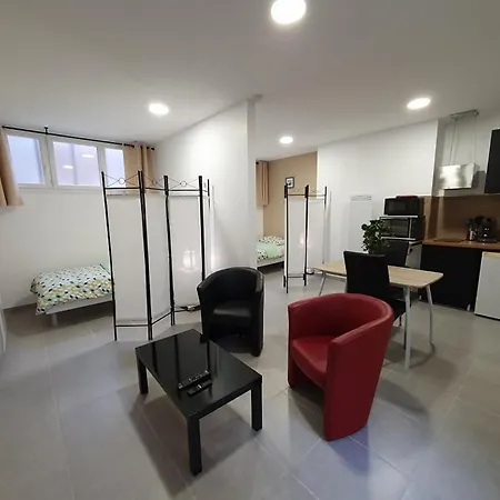 Grand Studio Gravelines Centre , 5 Mn Du Cnpe Et De La Plage, Absence De Chambre Privative Exterior photo