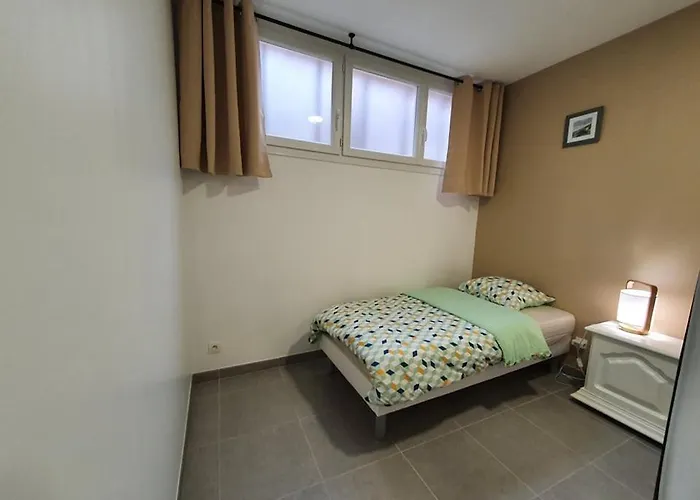 Grand Studio Gravelines Centre , 5 Mn Du Cnpe Et De La Plage, Absence De Chambre Privative