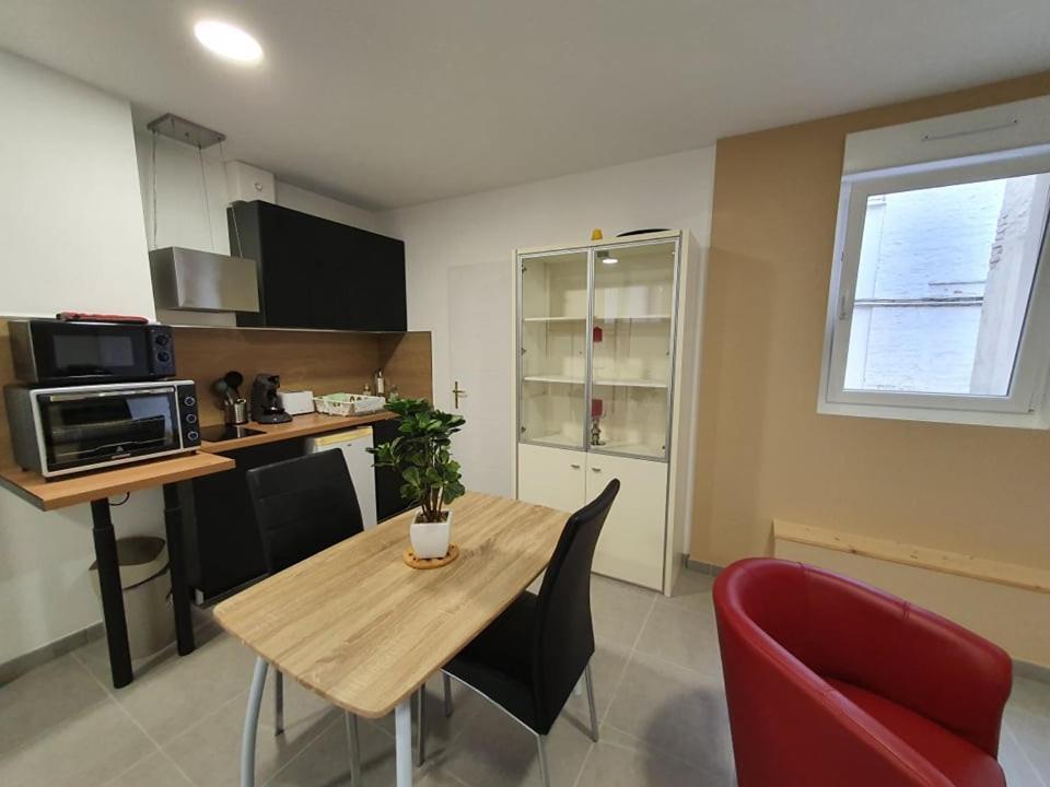 Grand Centre , 5 Mn Du Cnpe Et De La Plage, Absence De Privative Apartment Gravelines